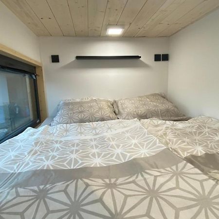 דירות פארדוביצה Tiny House מראה חיצוני תמונה